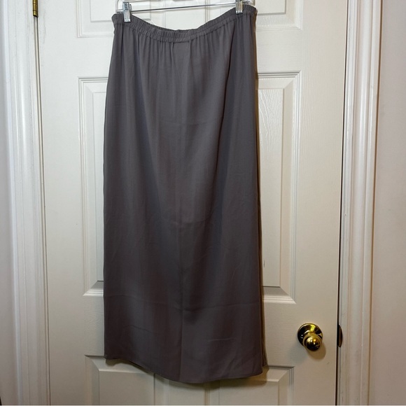EILEEN FISHER Gray Midi Silk Skirt size Medium - Picture 2 of 7